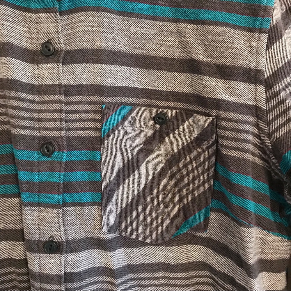 Patagonia women’s casual striped button down - Picture 2 of 7